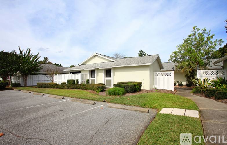 Apartment for rent at 4 Lake Forest Place, Palm Coast, FL 32137