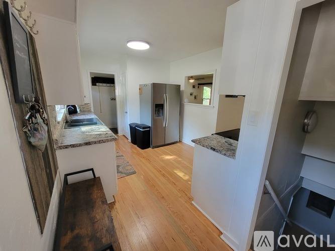 Apartment for rent at 1414 68th St, Windsor Heights, IA 50324