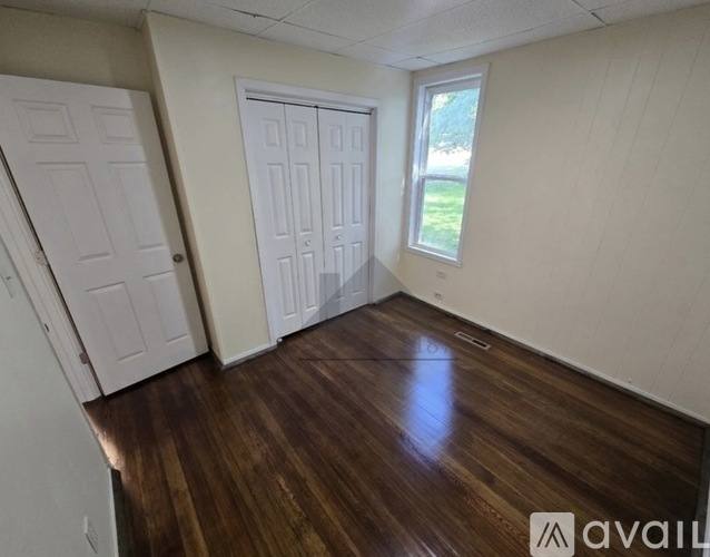 House for rent at 1217 W 8th St, Davenport, IA 52802