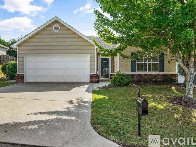 House for rent at 6530 Airtree Lane, Knoxville, TN 37931
