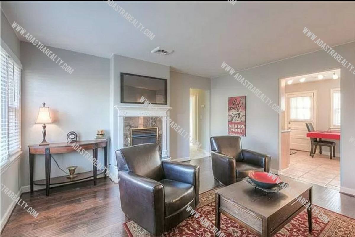 House for rent at 4818 Mission Rd, Mission, KS 66205
