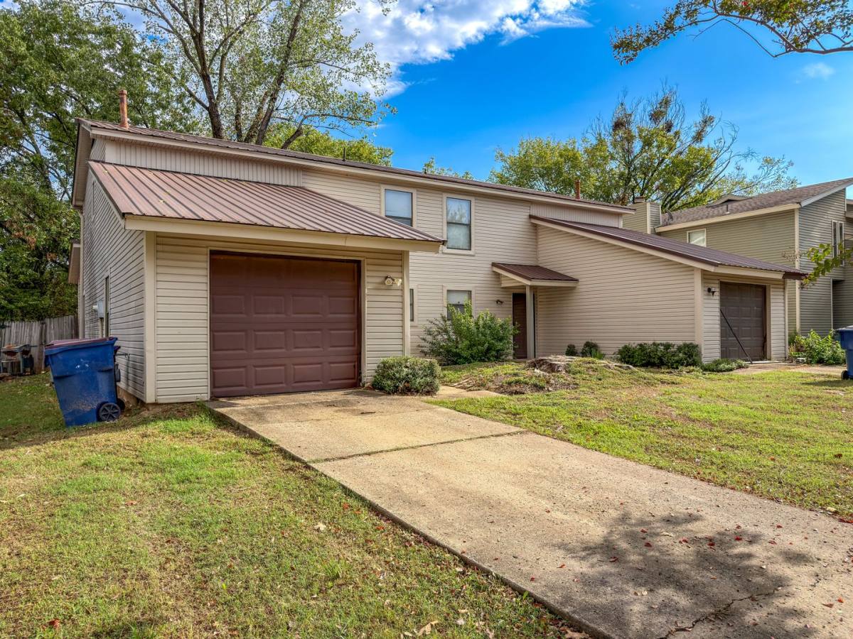 Apartment for rent at 121 Perth Court, Fort Smith, AR 72908