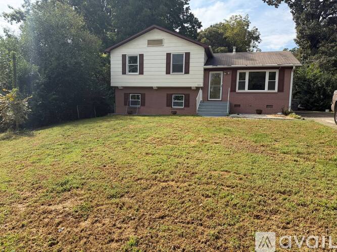House for rent at 8224 Carrolwood Dr, Charlotte, NC 28217
