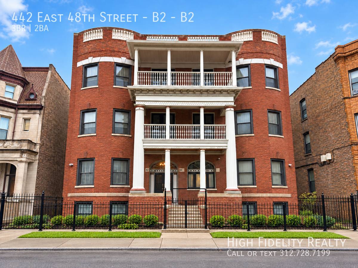Apartment for rent at 442 E 48th St #B2, Chicago, IL 60615