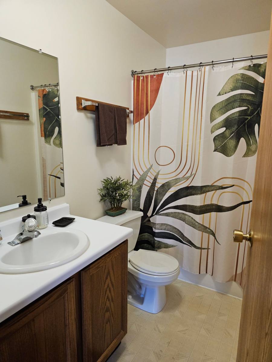 Apartment for rent at 1300 Eco Park Dr, Dekalb, IL 60115