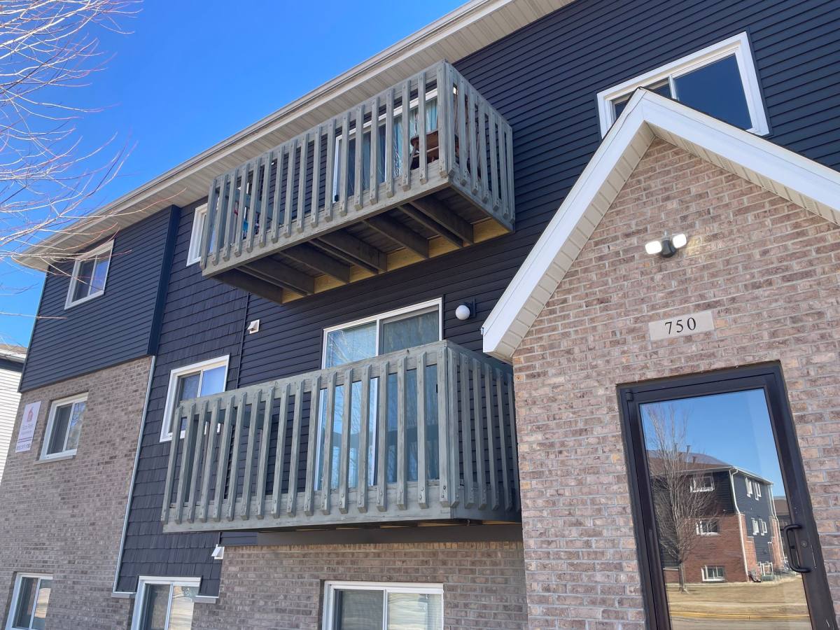 Apartment for rent at 1300 Eco Park Dr, Dekalb, IL 60115