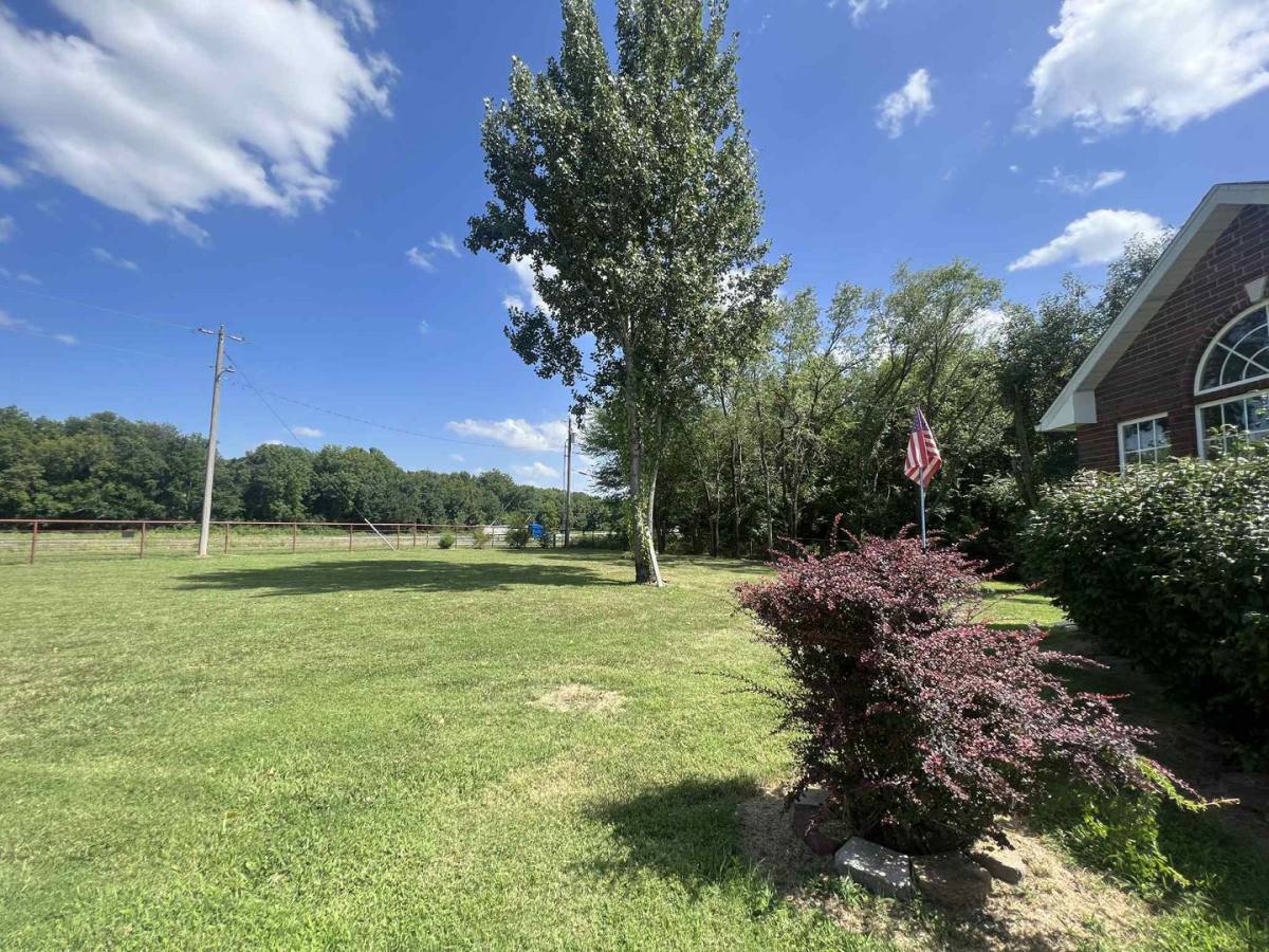 House for rent at 15315 Cr 138, Carthage, MO 64836