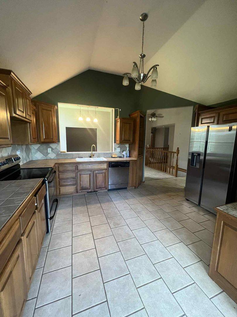 House for rent at 15315 Cr 138, Carthage, MO 64836