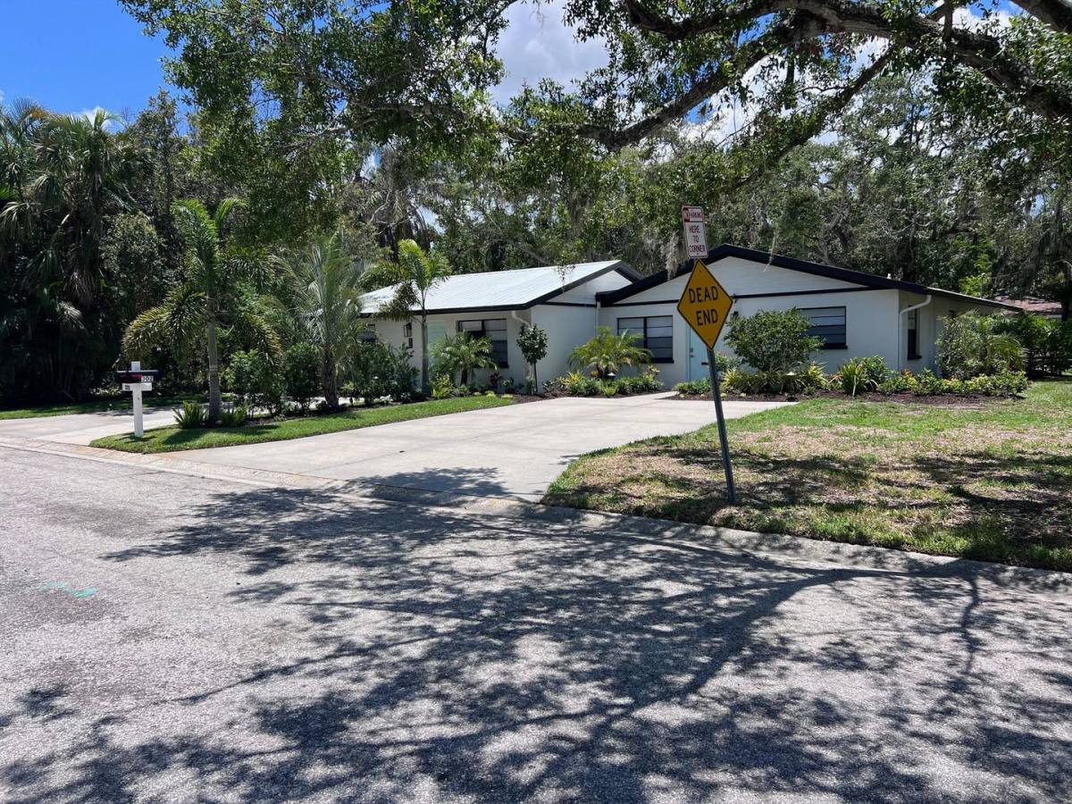 House for rent at 306 19th St E, Bradenton, FL 34208