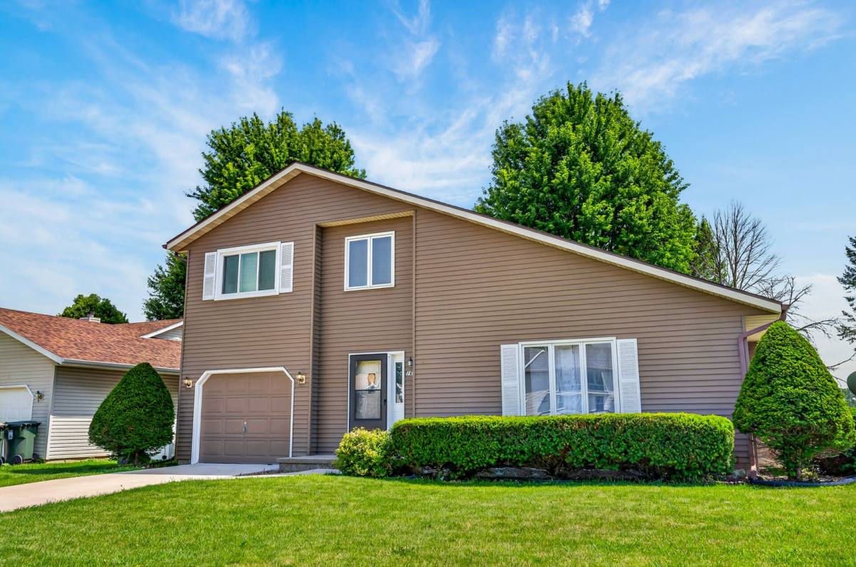 Sapphire Clarmar, 1633 Sapphire Way, Sun Prairie, WI 53590 - Apartment for Rent