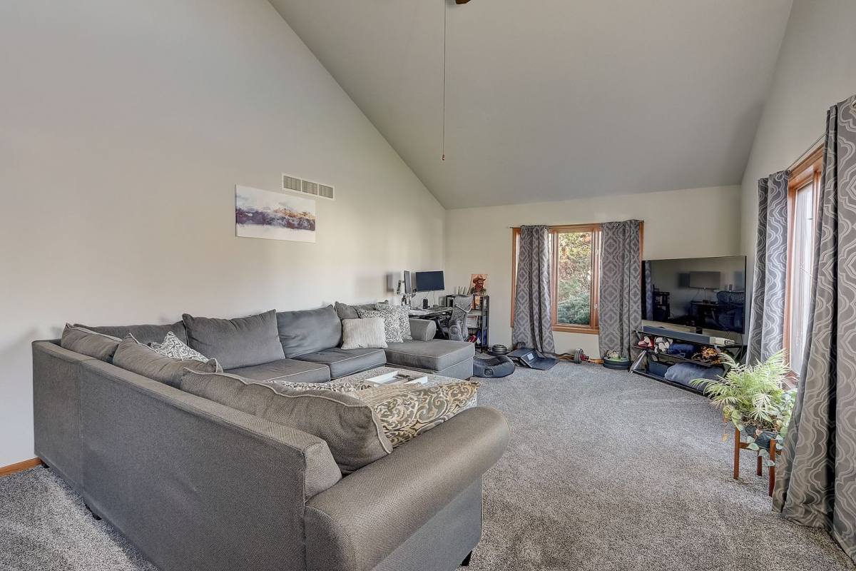Sapphire Clarmar, 1633 Sapphire Way, Sun Prairie, WI 53590 - Apartment for Rent - Image 7