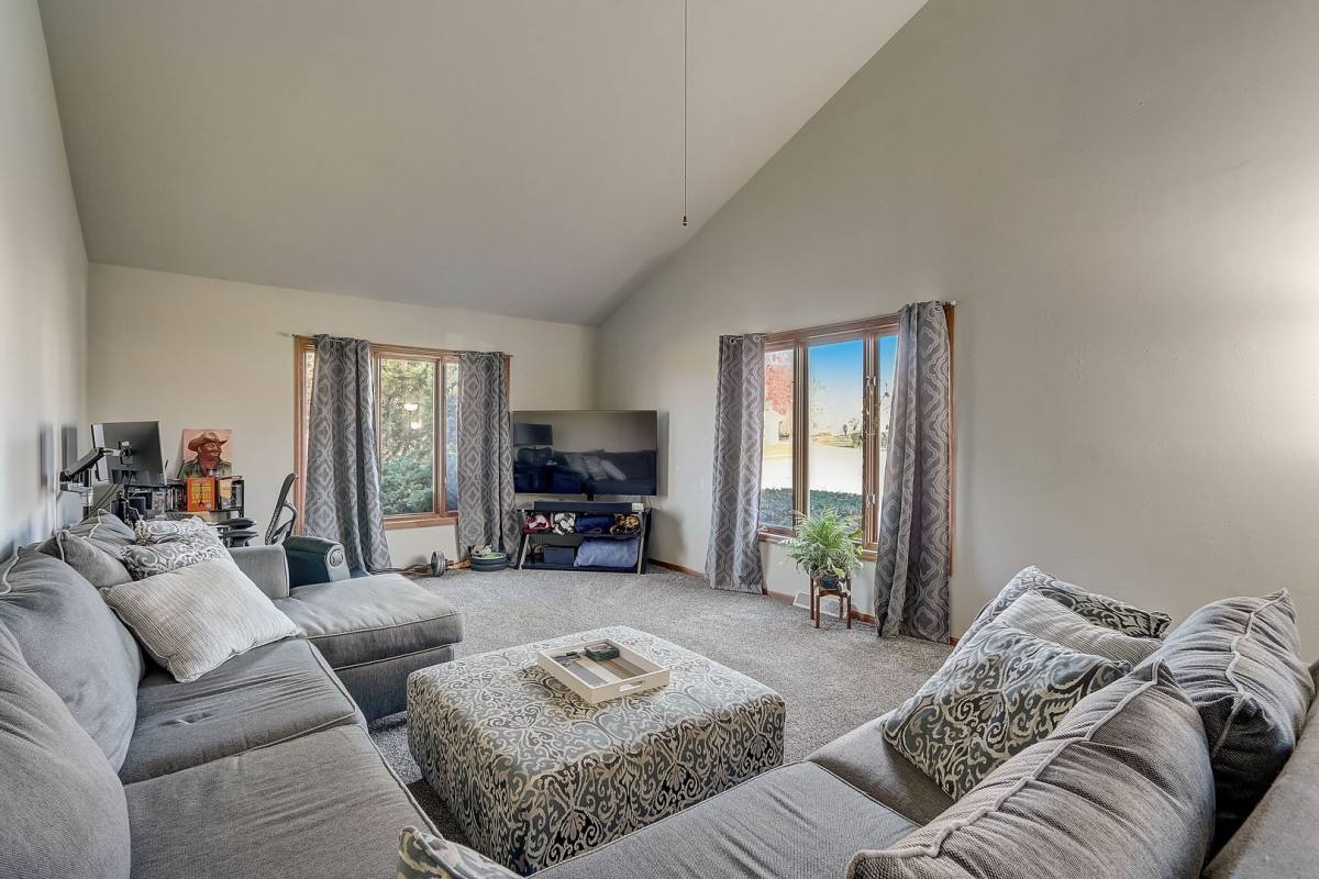 Sapphire Clarmar, 1633 Sapphire Way, Sun Prairie, WI 53590 - Apartment for Rent - Image 8