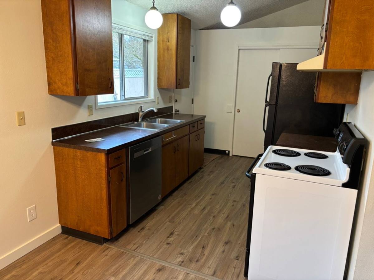 Apartment for rent at 5555 SE Gill St, Portland, OR 97267
