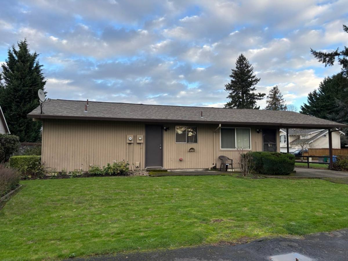 Apartment for rent at 5555 SE Gill St, Portland, OR 97267