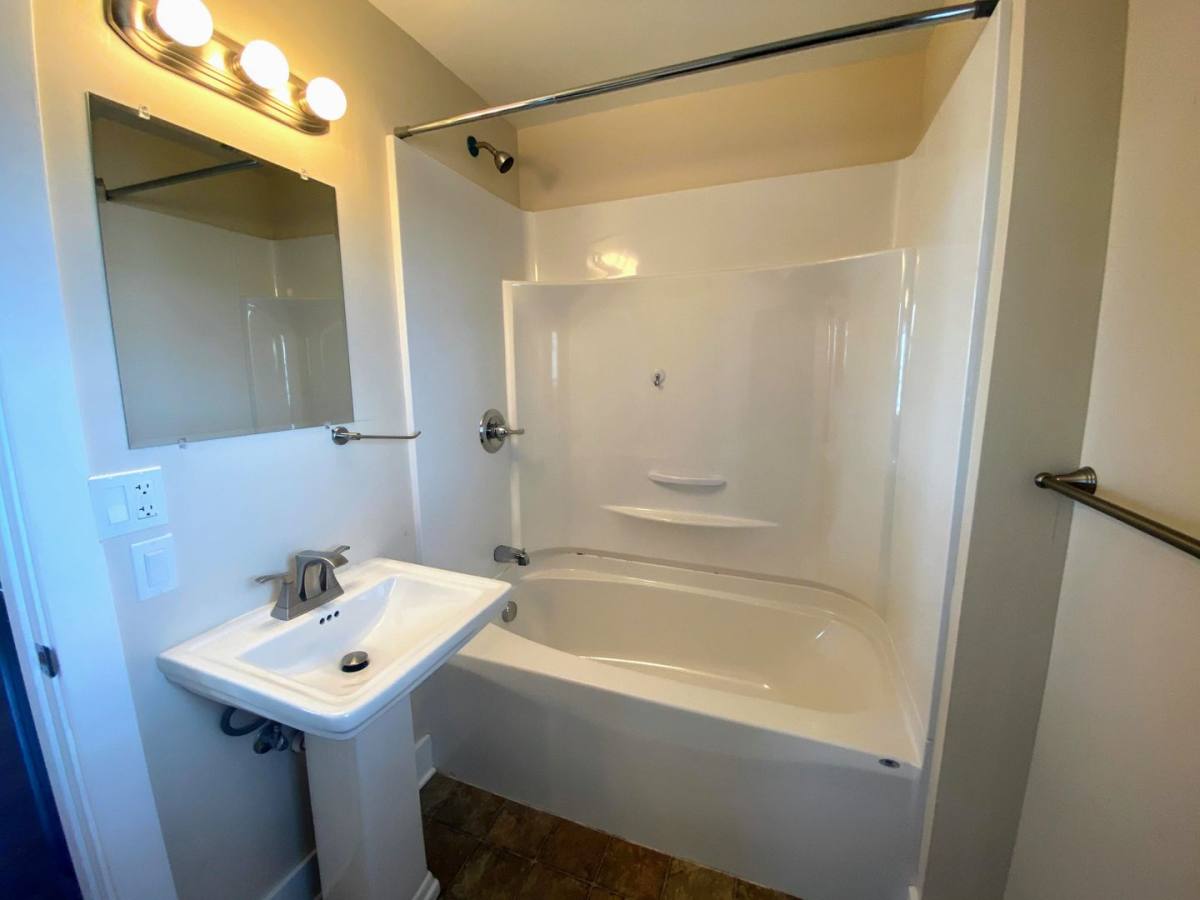 Apartment for rent at 1224 Plainfield NE, Grand Rapids, MI 49505
