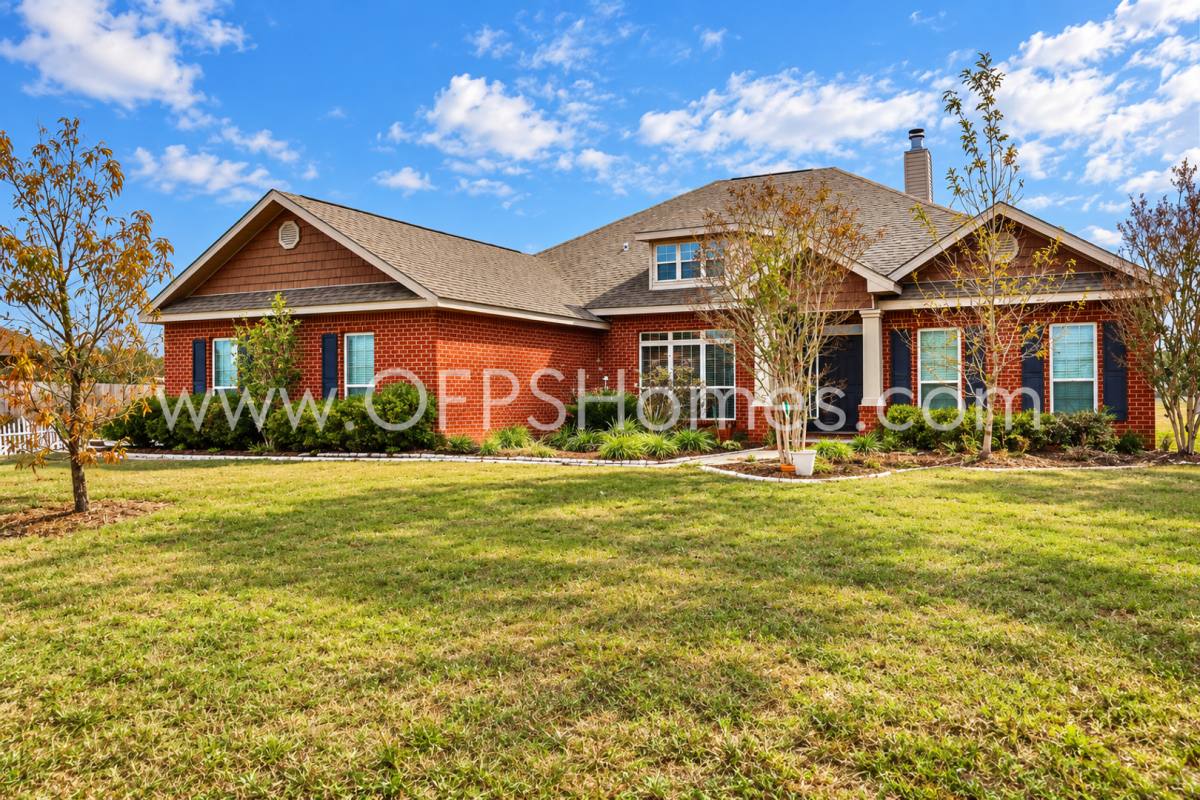 House for rent at 3445 Brownstone Rd, Crestview, FL 32539