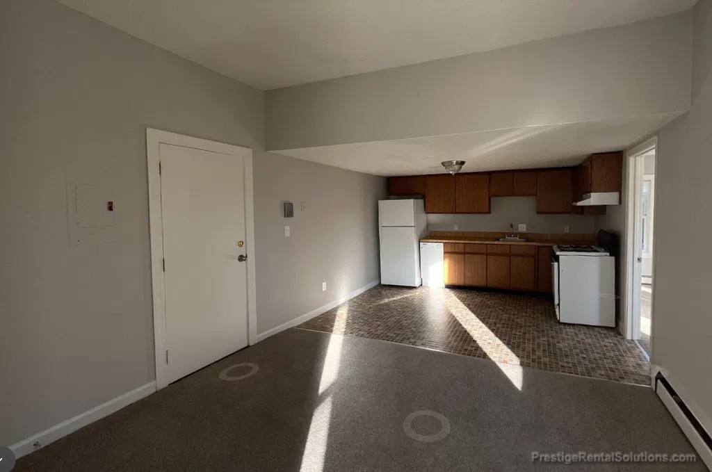 Apartment for rent at 640 Washington St #3, Braintree, MA 02184