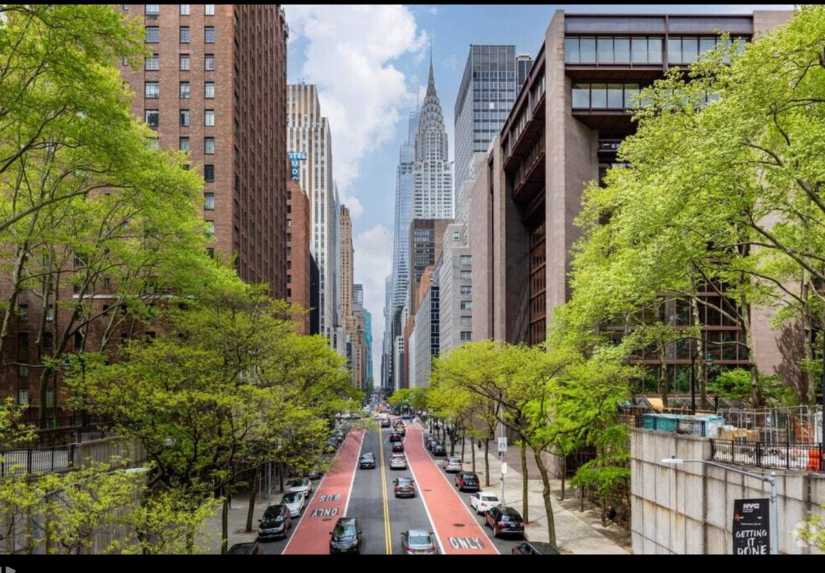 Apartment for rent at 140 E 46th St, New York, NY 10017