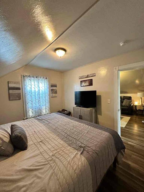 Apartment for rent at 8 Seymour Ave, Cranston, RI 02910