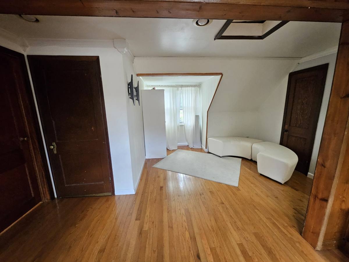 Apartment for rent at 6400 Harthorn Ave, Elkridge, MD 21075