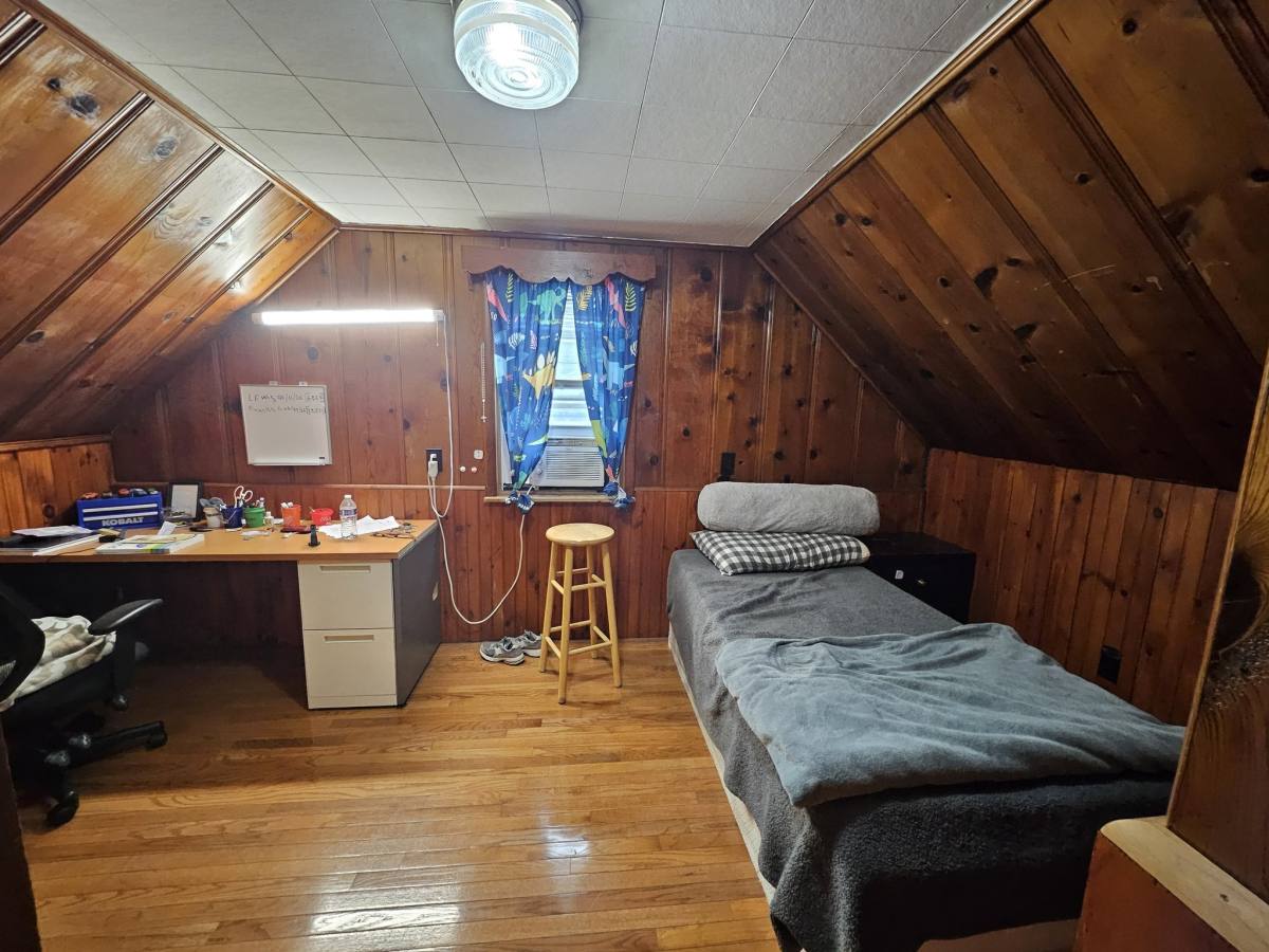 Apartment for rent at 6400 Harthorn Ave, Elkridge, MD 21075
