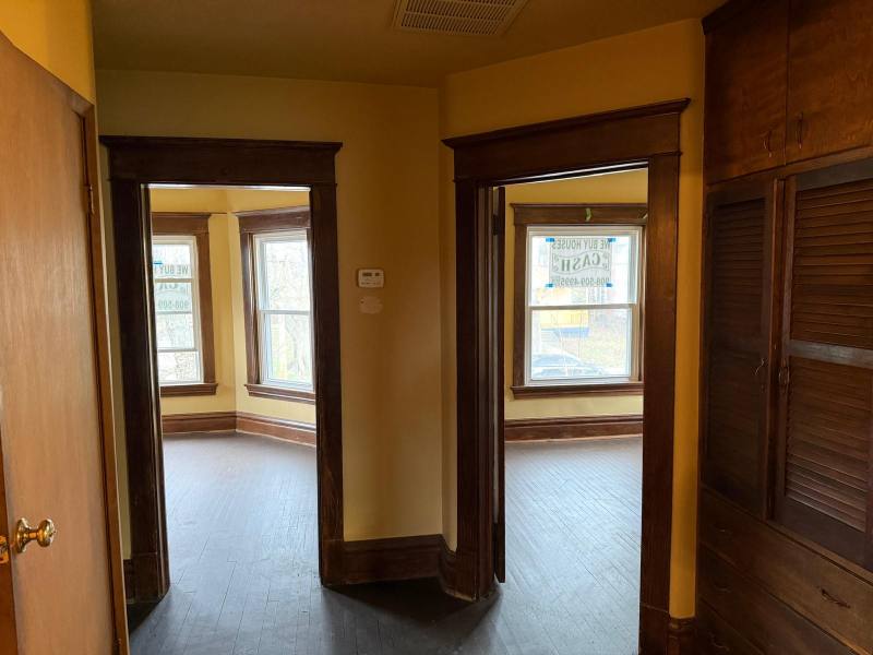 Apartment for rent at 107 N Oakland Ave #2, Sharon, PA 16146
