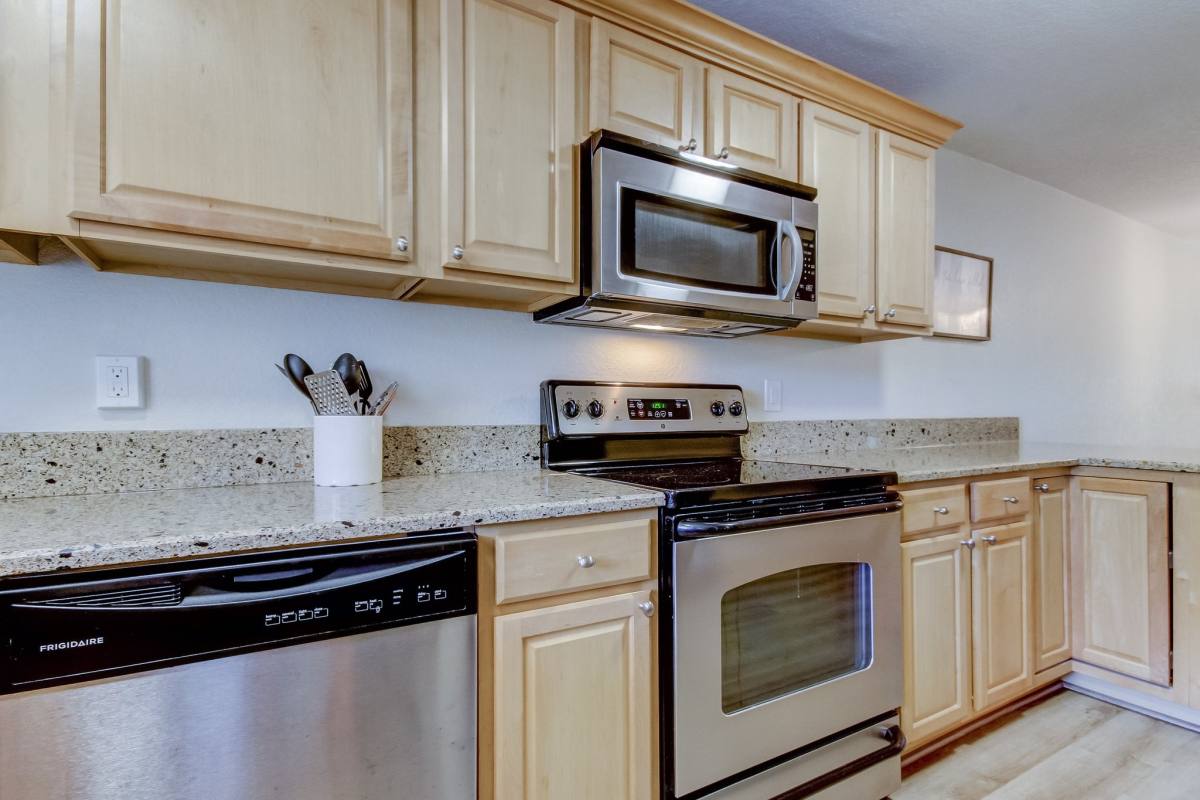 Condo for rent at 4480 Overlook Dr NE, St. Petersburg, FL 33703