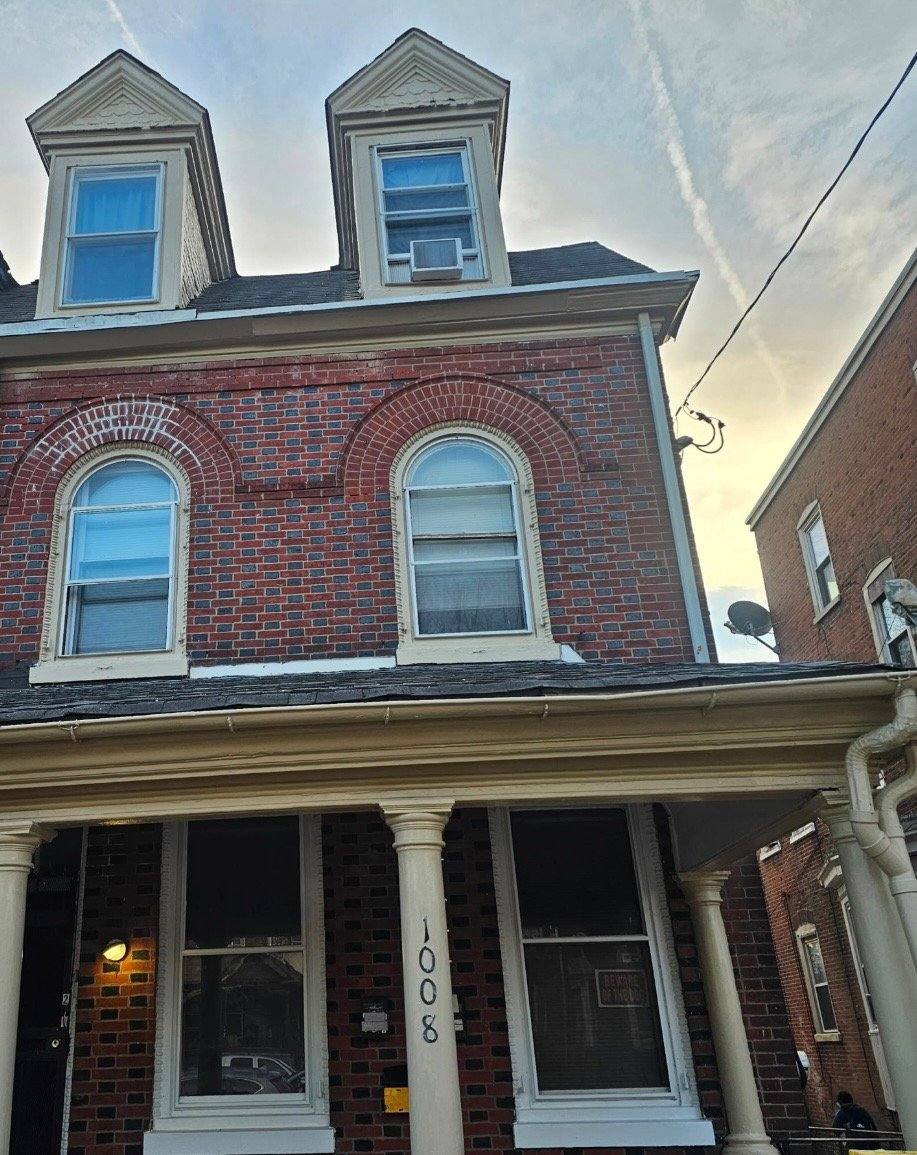 Apartment for rent at 1008 W Main St #1, Norristown, PA 19401