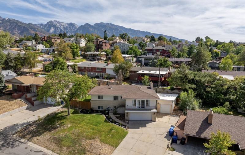 Apartment for rent at 2154 E Villaire Ave, Salt Lake City, UT 84121