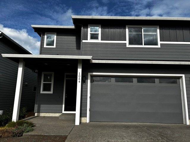 House for rent at 1054 NE Regan Hill Loop, Main Floor, Estacada, OR 97023