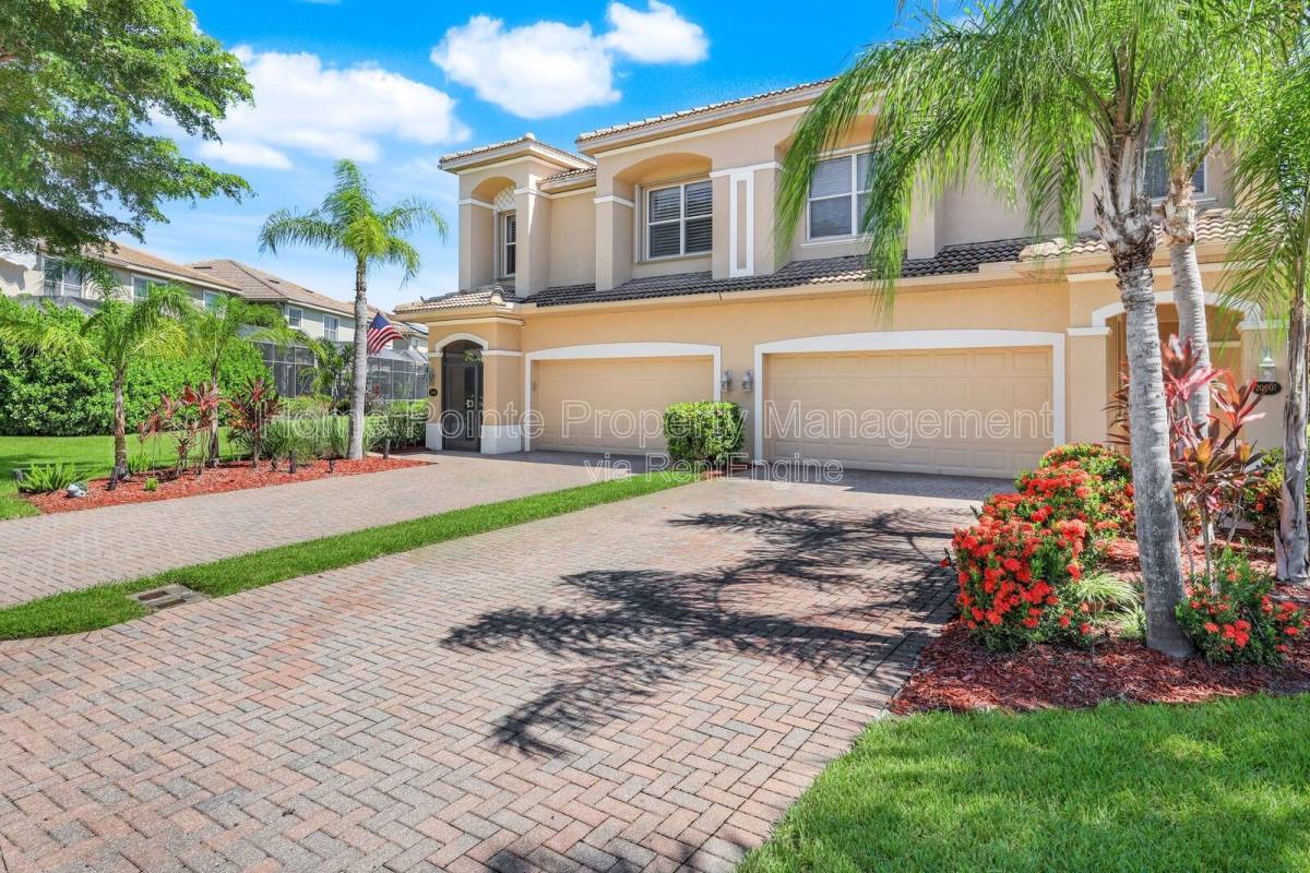 Townhouse for rent at 20007 Larino Loop, Estero, FL 33928