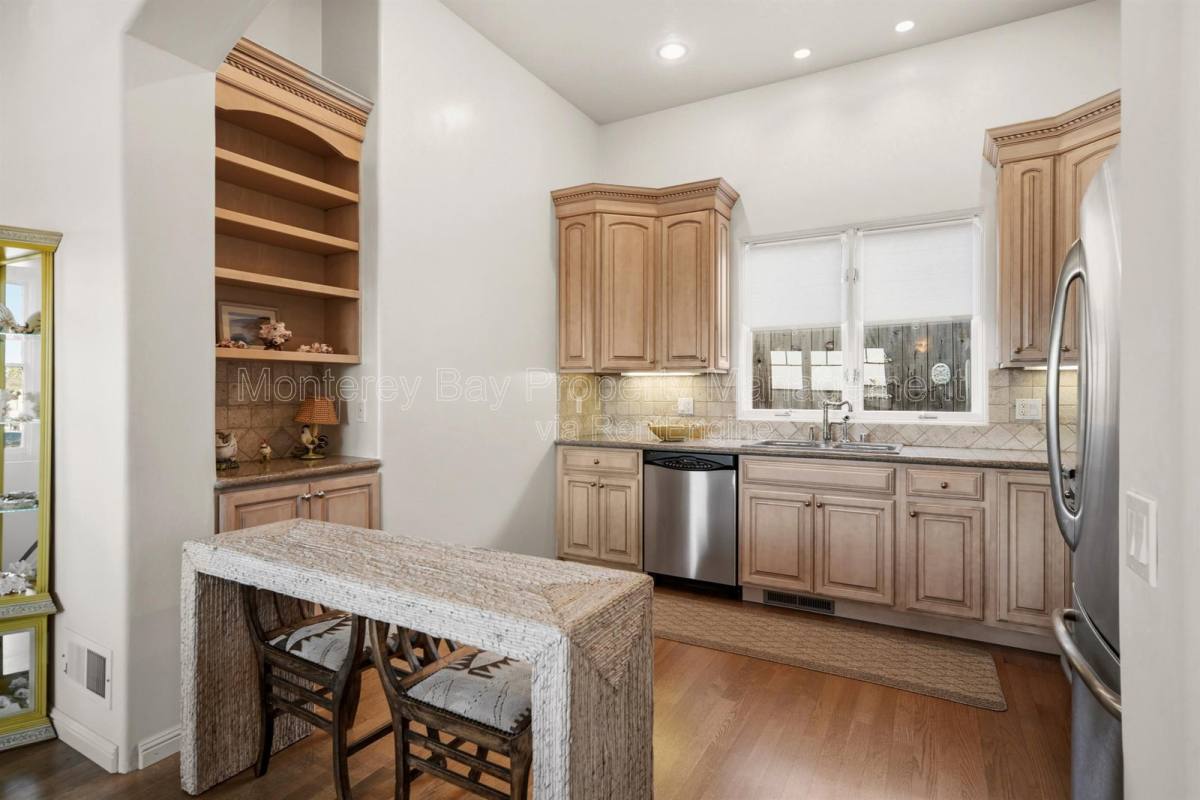 Apartment for rent at 525 Laurel Ave, Pacific Grove, CA 93950