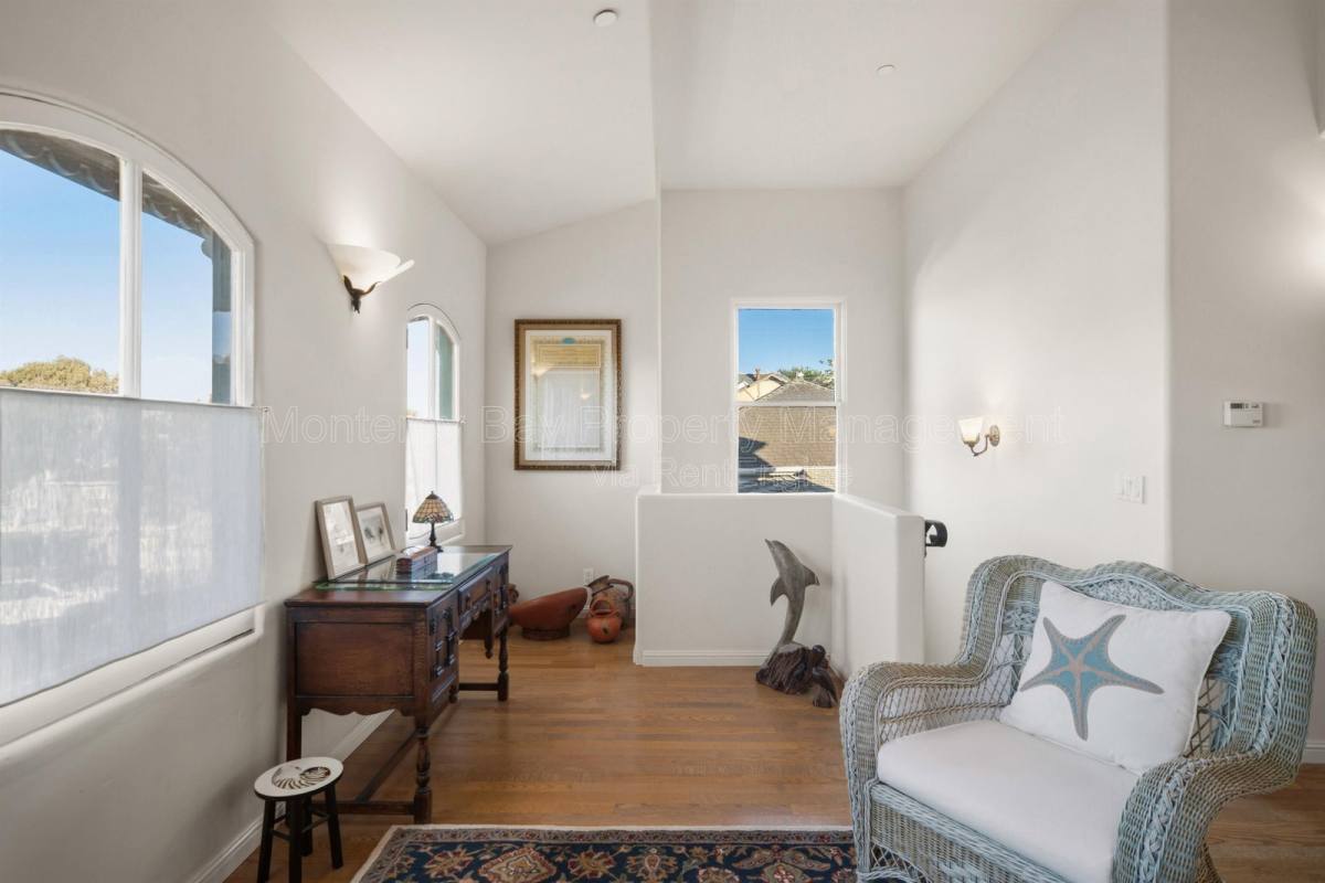 Apartment for rent at 525 Laurel Ave, Pacific Grove, CA 93950
