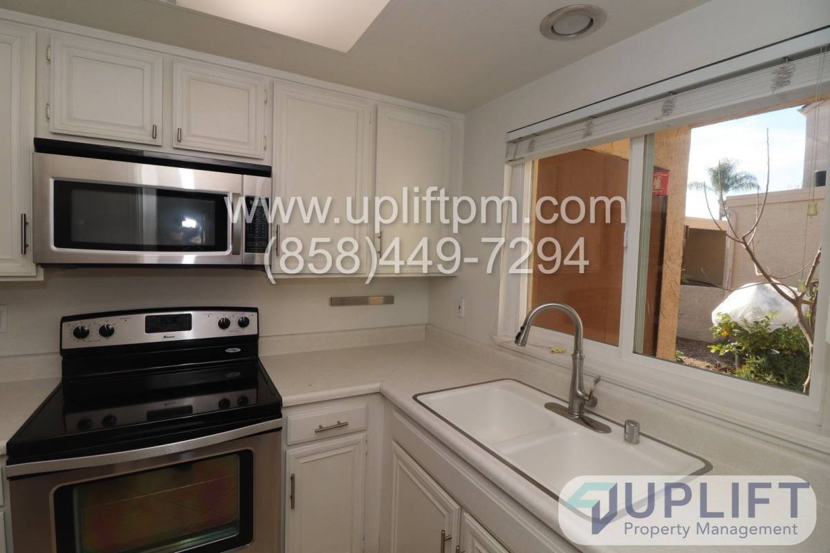 Townhouse for rent at 23668 Country Villa Rd, Ramona, CA 92065