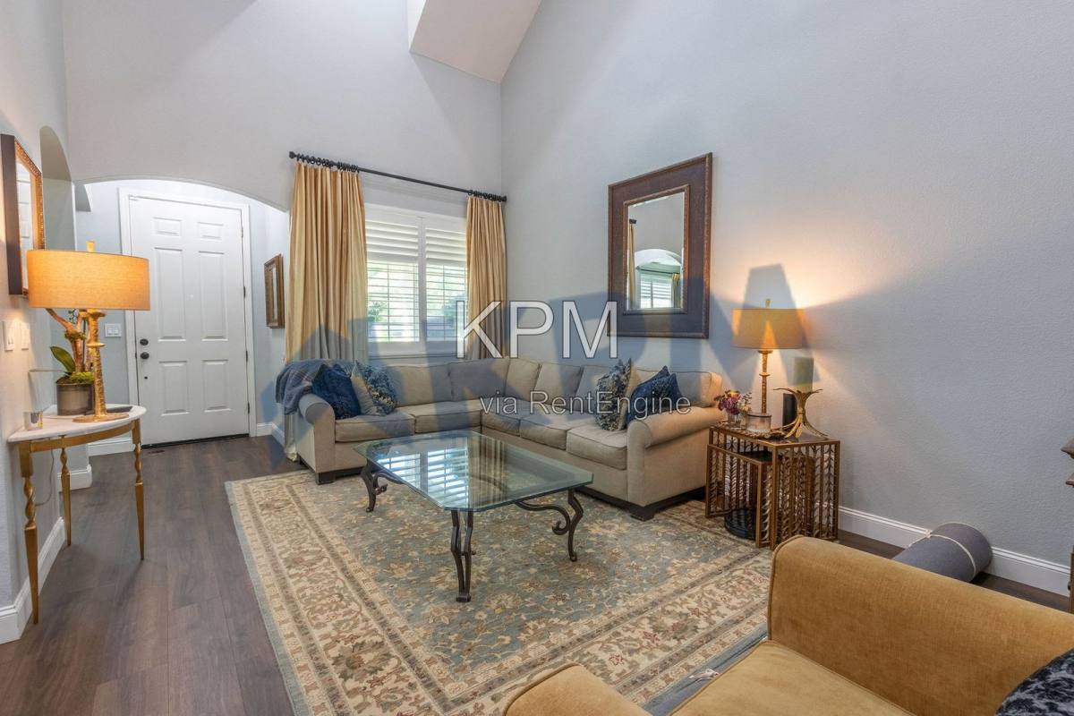 House for rent at 719 Queensland Circle, Stockton, CA 95206