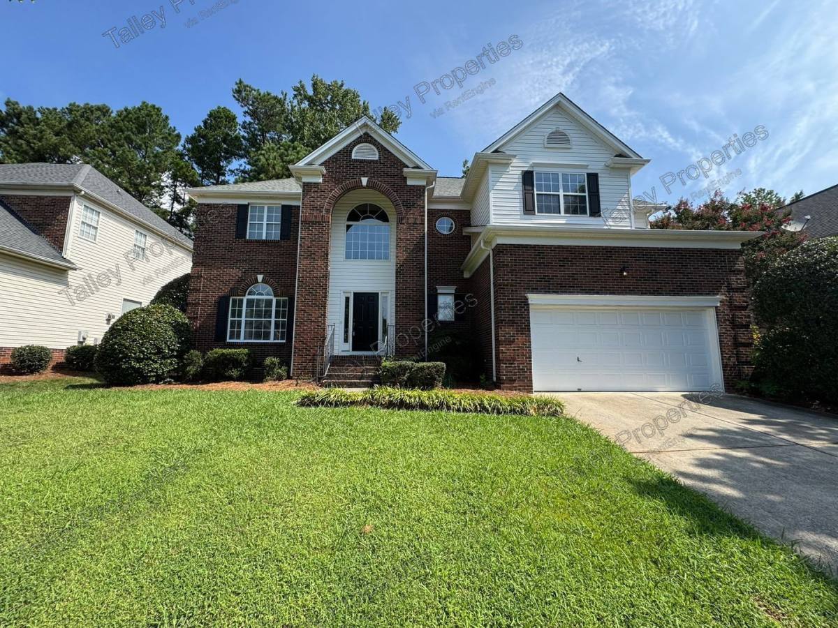 House for rent at 11432 McGinns Trace Court, Charlotte, NC 28277