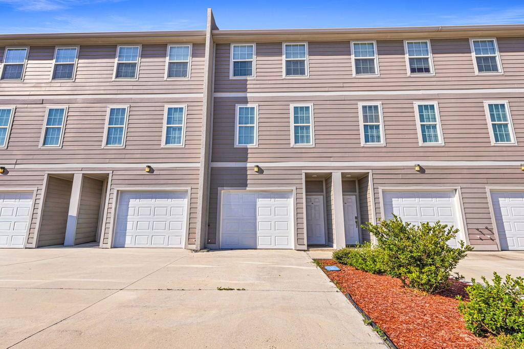 Townhouse for rent at 109 E Orchard Loop, D'Iberville, MS 39540