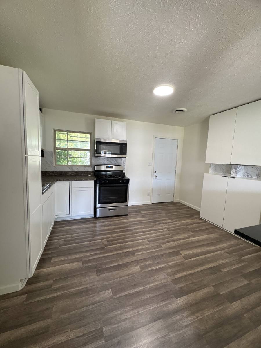 House for rent at 2817 Birch Ave, Granite City, IL 62040