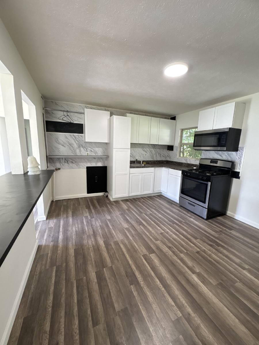 House for rent at 2817 Birch Ave, Granite City, IL 62040