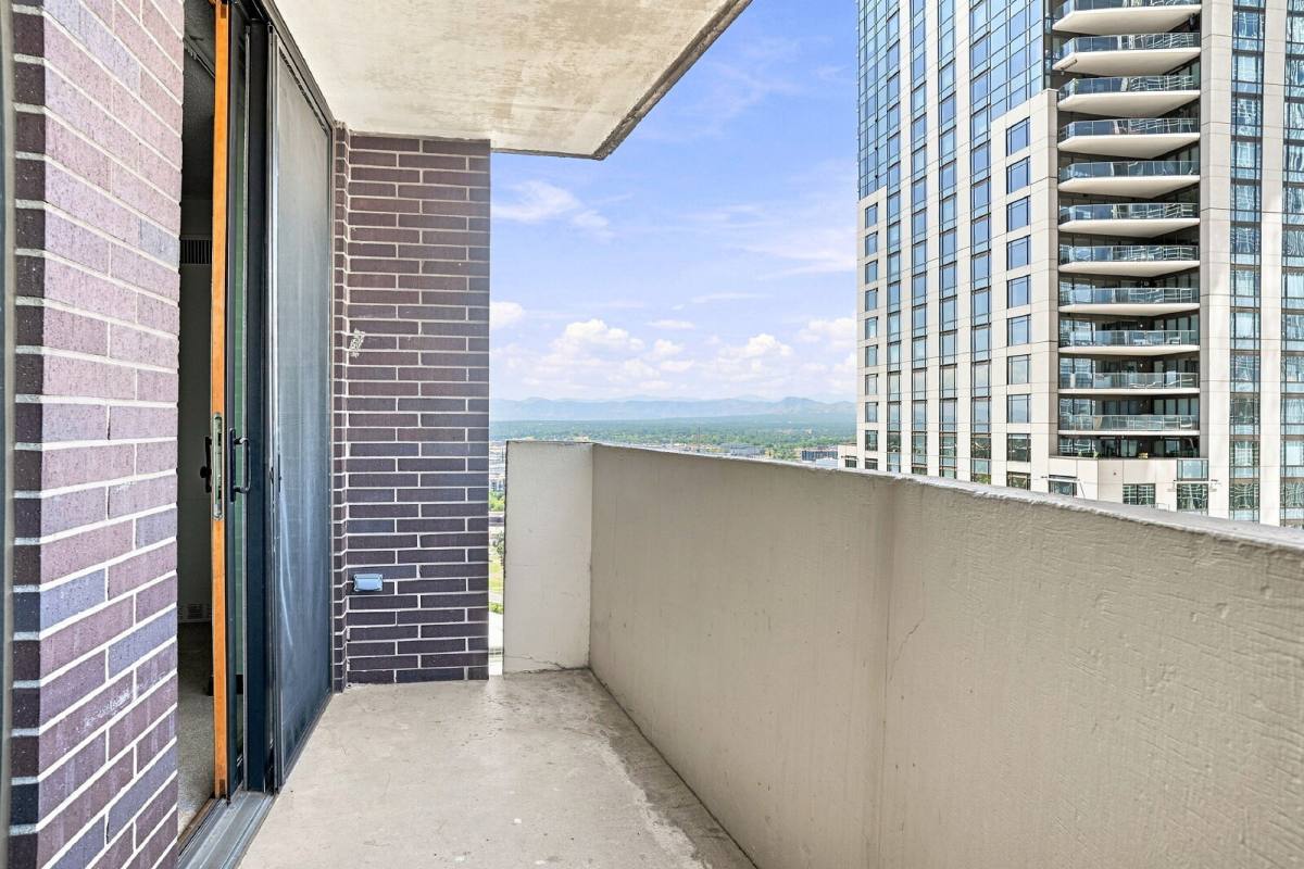 Condo for rent at 1020 15th St #34D, Denver, CO 80202