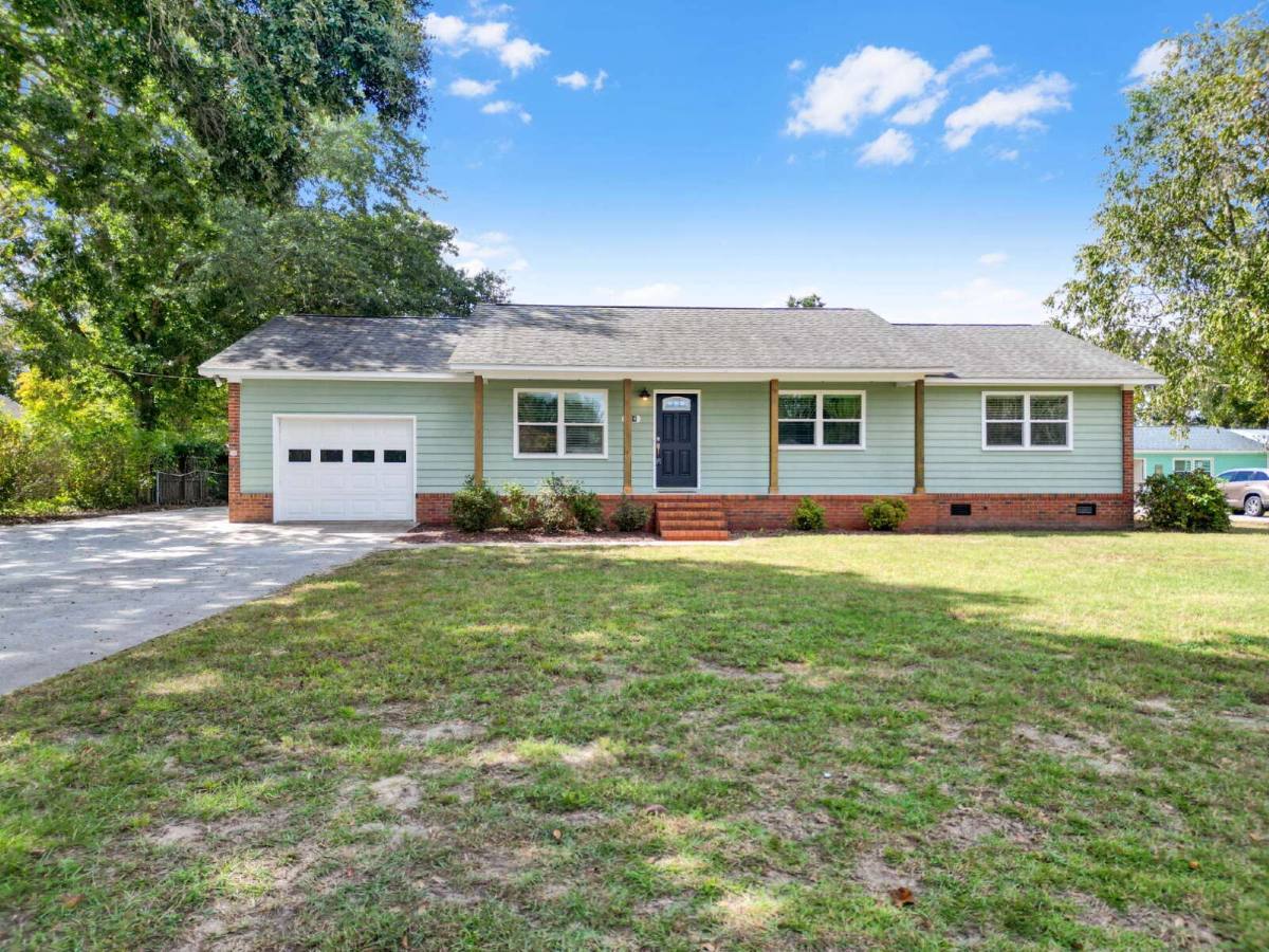 House for rent at 1006 Kings Landing Rd, Hampstead, NC 28443