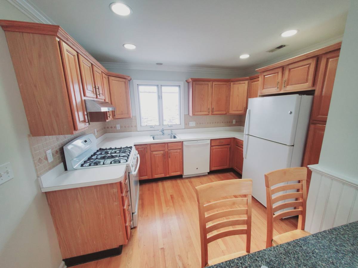 Apartment for rent at 50 Oxford Court #2, Stamford, CT 06902