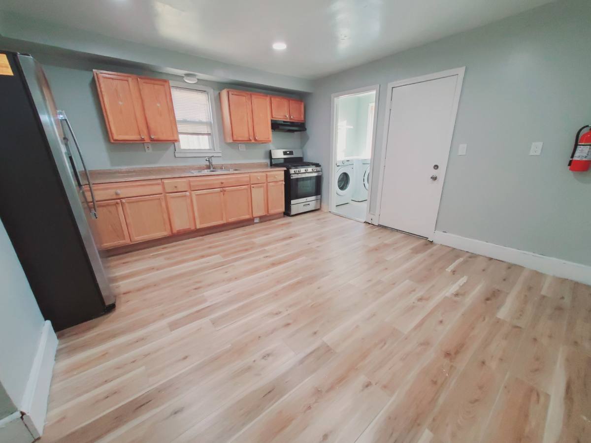 Apartment for rent at 93 Sanford Ave #2, Bridgeport, CT 06604
