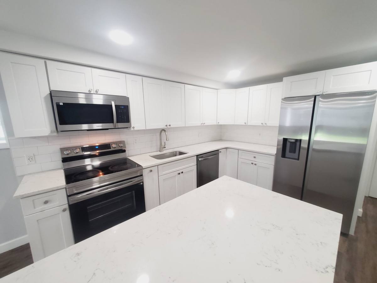 Apartment for rent at 186 York St #L, West Haven, CT 06516