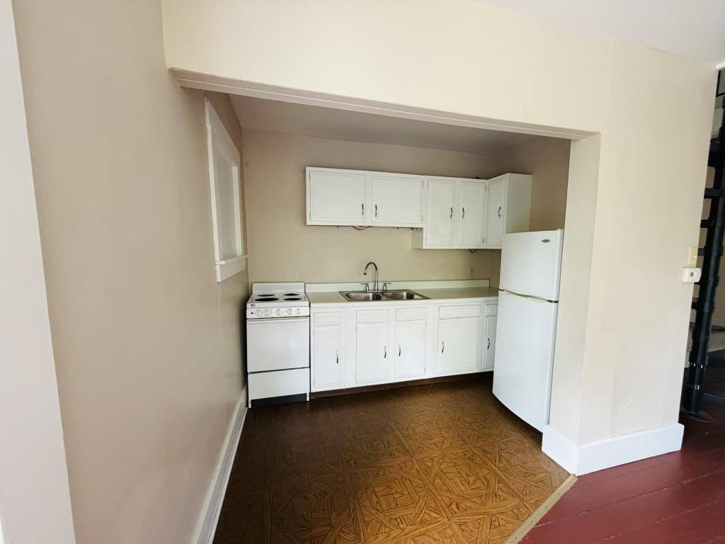 Apartment for rent at 127 1 2 SW 9th St, Richmond, IN 47374