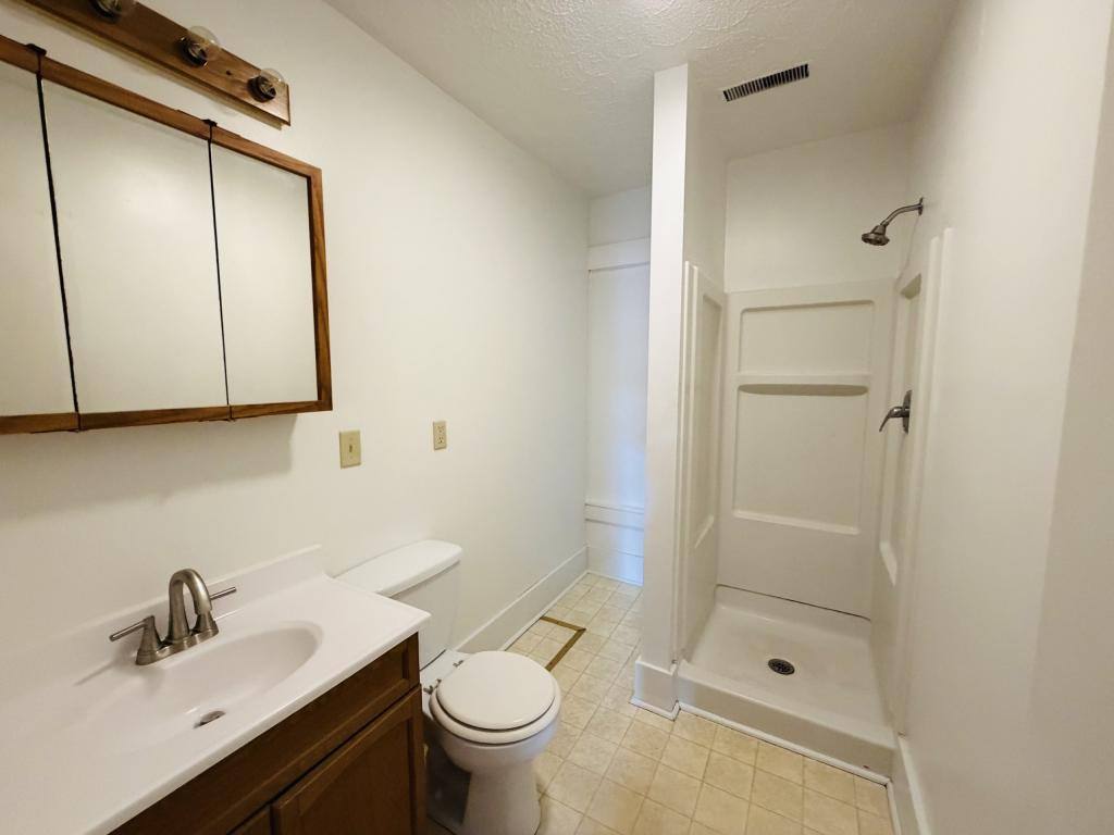 Apartment for rent at 127 1 2 SW 9th St, Richmond, IN 47374