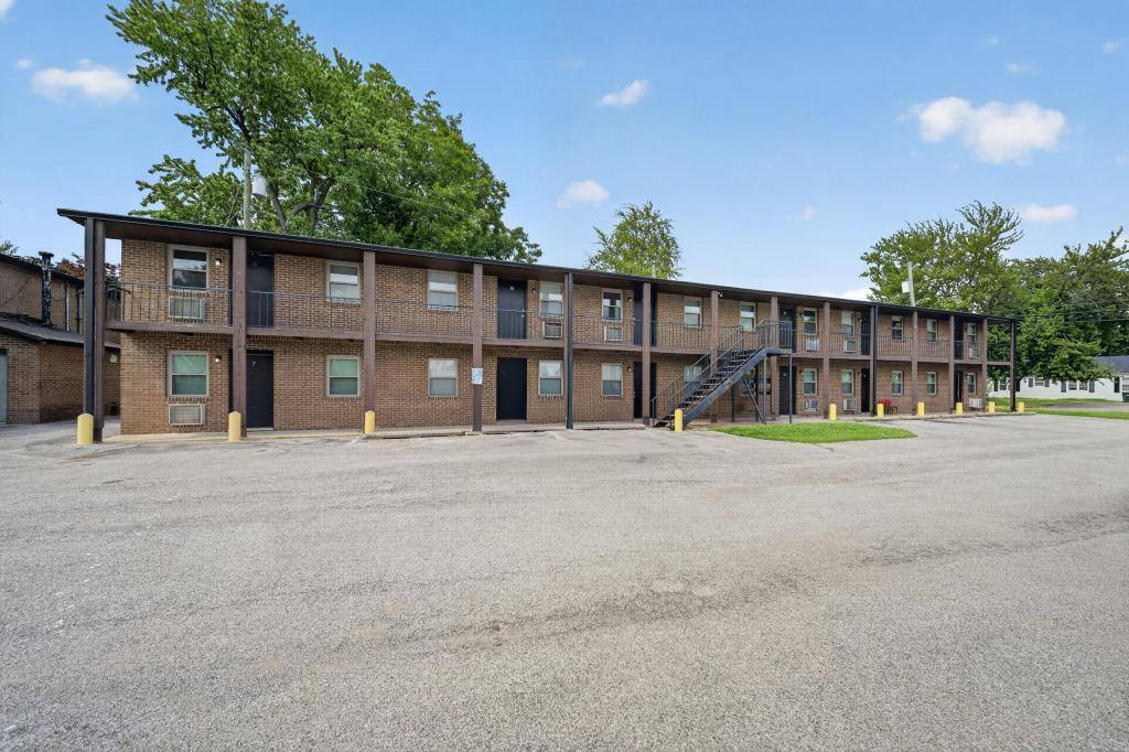 Apartment for rent at 2608 Veach Rd #16, Owensboro, KY 42303