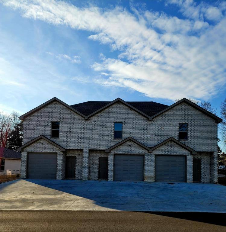Townhouse for rent at 704 W Locust St #2, Paragould, AR 72450