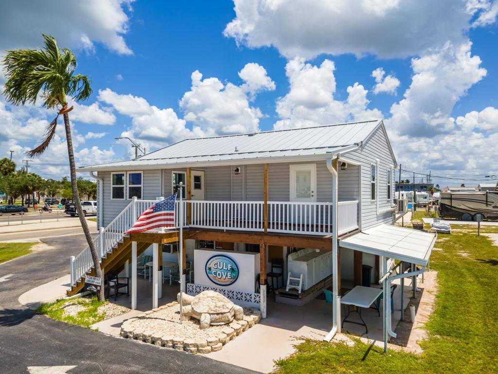 Apartment for rent at 19281 San Carlos Blvd, Fort Myers Beach, FL 33931
