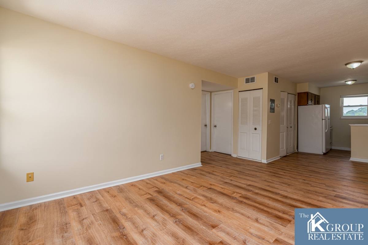 Apartment for rent at 2508 Hilltop Circle #4, Radcliff, KY 40160
